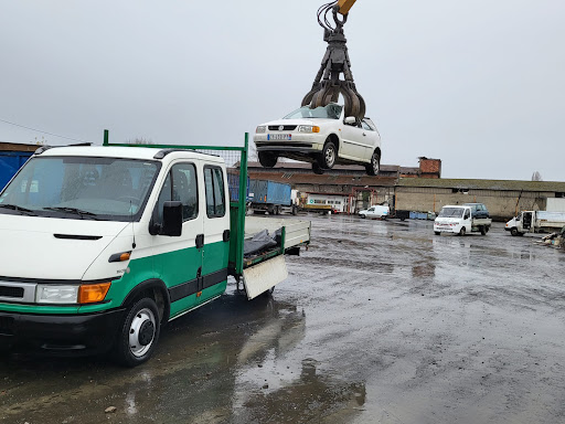 Photo 1 - ENTREPRISE ÉPAVISTE: Enlèvement gratuit voiture épave VHU - Dépannage 64 Anglet Bayonne Biarritz Bidart Guéthary Tarnos...