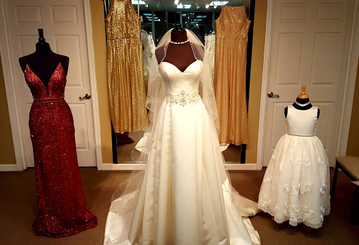 Bridal Shop «Sue Ames Bridal Outlet», reviews and photos, 202 N 10th St, Allentown, PA 18102, USA