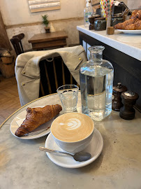 Croissant du Café Saint Pearl à Paris - n°1