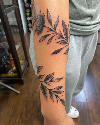 Tattoo Shop «Union Ave Tattoo», reviews and photos, 14718 Union Ave SW, Lakewood, WA 98498, USA