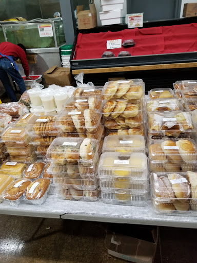 Grocery Store «Park To Shop Supermarket (Hong Kong Market)», reviews and photos, 2425 S Wallace St, Chicago, IL 60616, USA