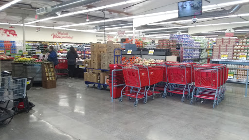 Grocery Store «Grocery Outlet Bargain Market», reviews and photos, 16261 US-101 #17, Brookings, OR 97415, USA