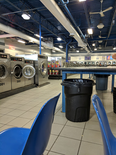 Laundromat «Laundry Kingdom Of Shirley», reviews and photos, 579 Montauk Hwy, Shirley, NY 11967, USA