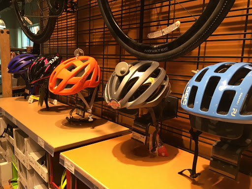 Camping Store «REI», reviews and photos, 222 Yale Ave N, Seattle, WA 98109, USA