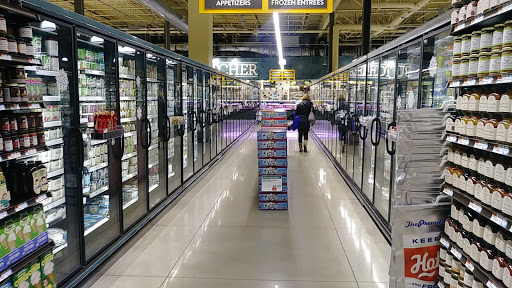 Grocery Store «Whole Foods Market», reviews and photos, 94 Derby St, Hingham, MA 02043, USA