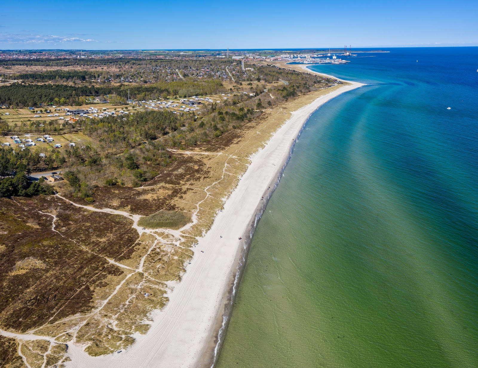 Foto av Grenaa Beach med lång rak strand