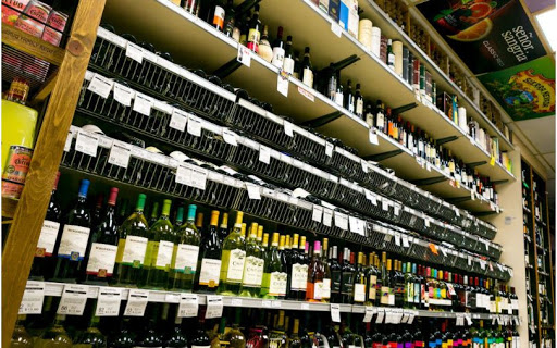 Liquor Store «Hidden Lake Liquors and Bar», reviews and photos, 2011 NJ-27, Somerset, NJ 08873, USA