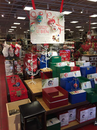 Home Goods Store «Pier 1 Imports», reviews and photos, 700 Commerce Blvd, Dickson City, PA 18519, USA