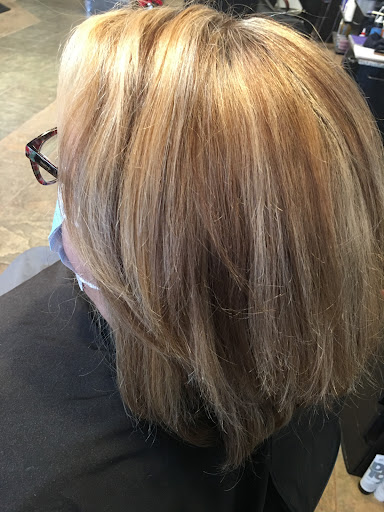 Hair Salon «Heads Up Hair Salon», reviews and photos, 7636 S Westnedge Ave, Portage, MI 49002, USA