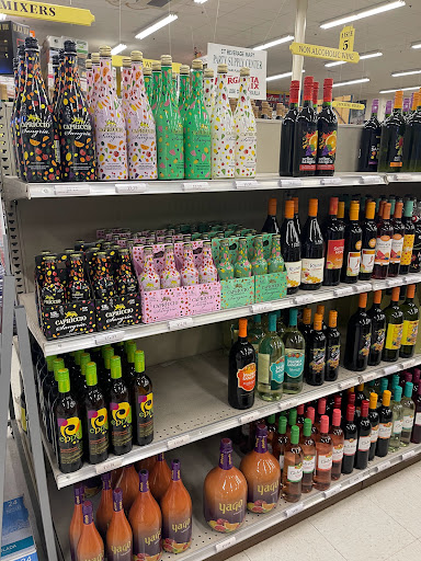 Liquor Store «Connecticut Beverage Mart», reviews and photos, 955 Washington St, Middletown, CT 06457, USA