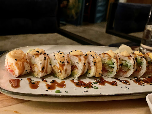 La Bárbara x Aki Sushi