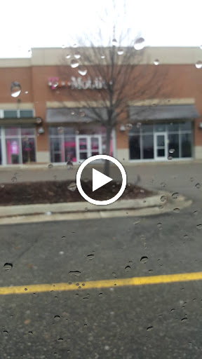 Cell Phone Store «T-Mobile», reviews and photos, 2606 S Adams Rd, Rochester Hills, MI 48309, USA
