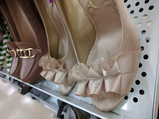 Thrift Store «Savers», reviews and photos, 10899 Lincoln Trail, Fairview Heights, IL 62208, USA