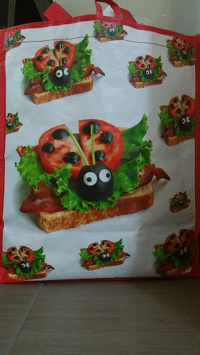 Grocery Store «Grocery Outlet Bargain Market», reviews and photos, 6059 Greenback Ln, Citrus Heights, CA 95621, USA