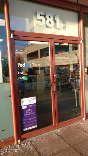 Print Shop «FedEx Office Print & Ship Center», reviews and photos, 581 Stewart Ave, Garden City, NY 11530, USA