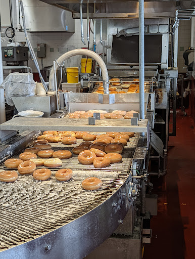 Donut Shop «Krispy Kreme», reviews and photos, 2401 Battleground Ave, Greensboro, NC 27408, USA