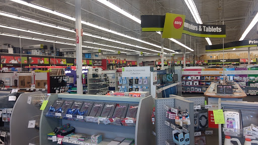 Office Supply Store «Staples», reviews and photos, 335 Haggerty Rd, Walled Lake, MI 48390, USA