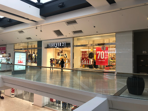 Clothing Store «Forever 21», reviews and photos, 14006 Riverside Dr # 35, Sherman Oaks, CA 91423, USA