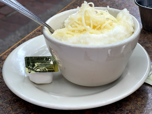 Bar «Tree House Savannah», reviews and photos, 309 West St. Julian Street, Savannah, GA 31401, USA