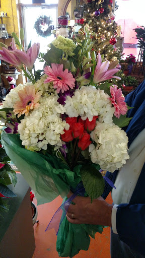 Florist «Four Seasons Florist», reviews and photos, 3482 Drusilla Ln Ste. G, Baton Rouge, LA 70809, USA