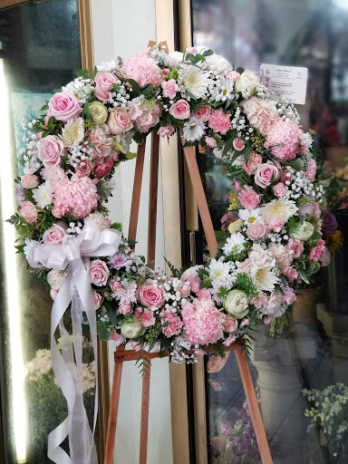 Florist «AAA Florist», reviews and photos, 1277 W 6th St, Corona, CA 92882, USA