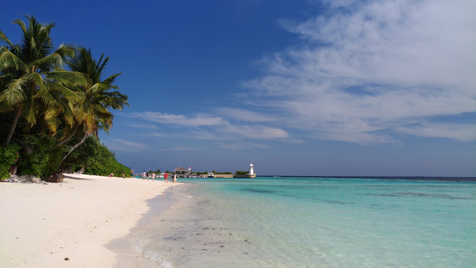 Foto di Maguhdhuvaa Resort Beach con una superficie del sabbia pura bianca