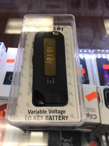 Tobacco Shop «Smoke 4 Less», reviews and photos, 909 S Central Ave, Compton, CA 90220, USA