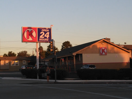 Circle K, 12604 Beverly Blvd, Whittier, CA 90601, USA, 