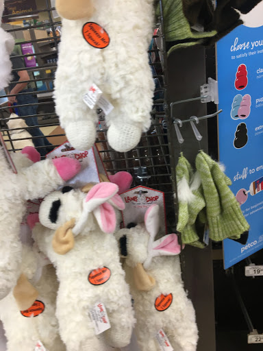 Pet Supply Store «Unleashed by Petco», reviews and photos, 16848 San Fernando Mission Blvd, Granada Hills, CA 91344, USA