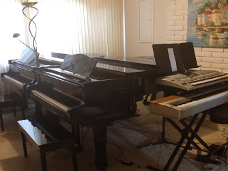 Mayumi Piano Studio : Classical and Jazz Piano Lessons in Richmond, BC