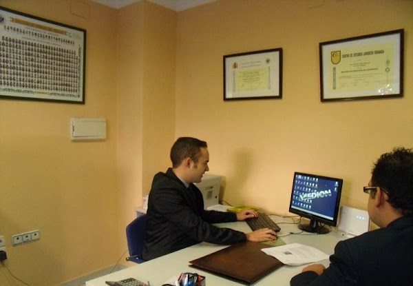 Álvaez  Asociados