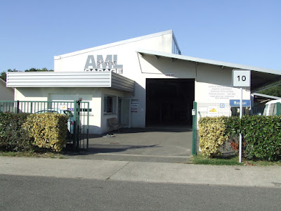 A M L STAYAN à Tosse