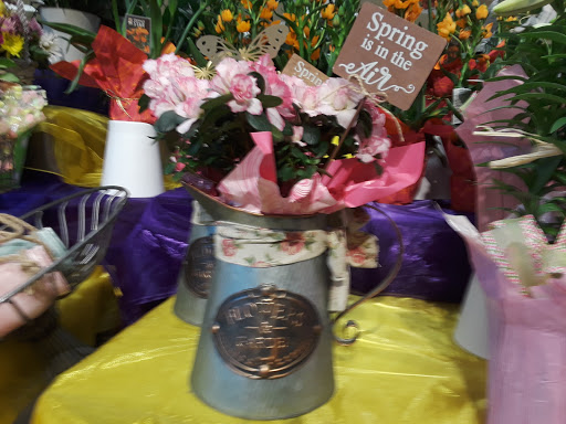 Grocery Store «Quality Food Center», reviews and photos, 460 E North Bend Way, North Bend, WA 98045, USA