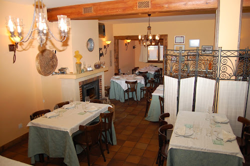 Restaurante - Hotel Rural El Portón de Javier en Marugán