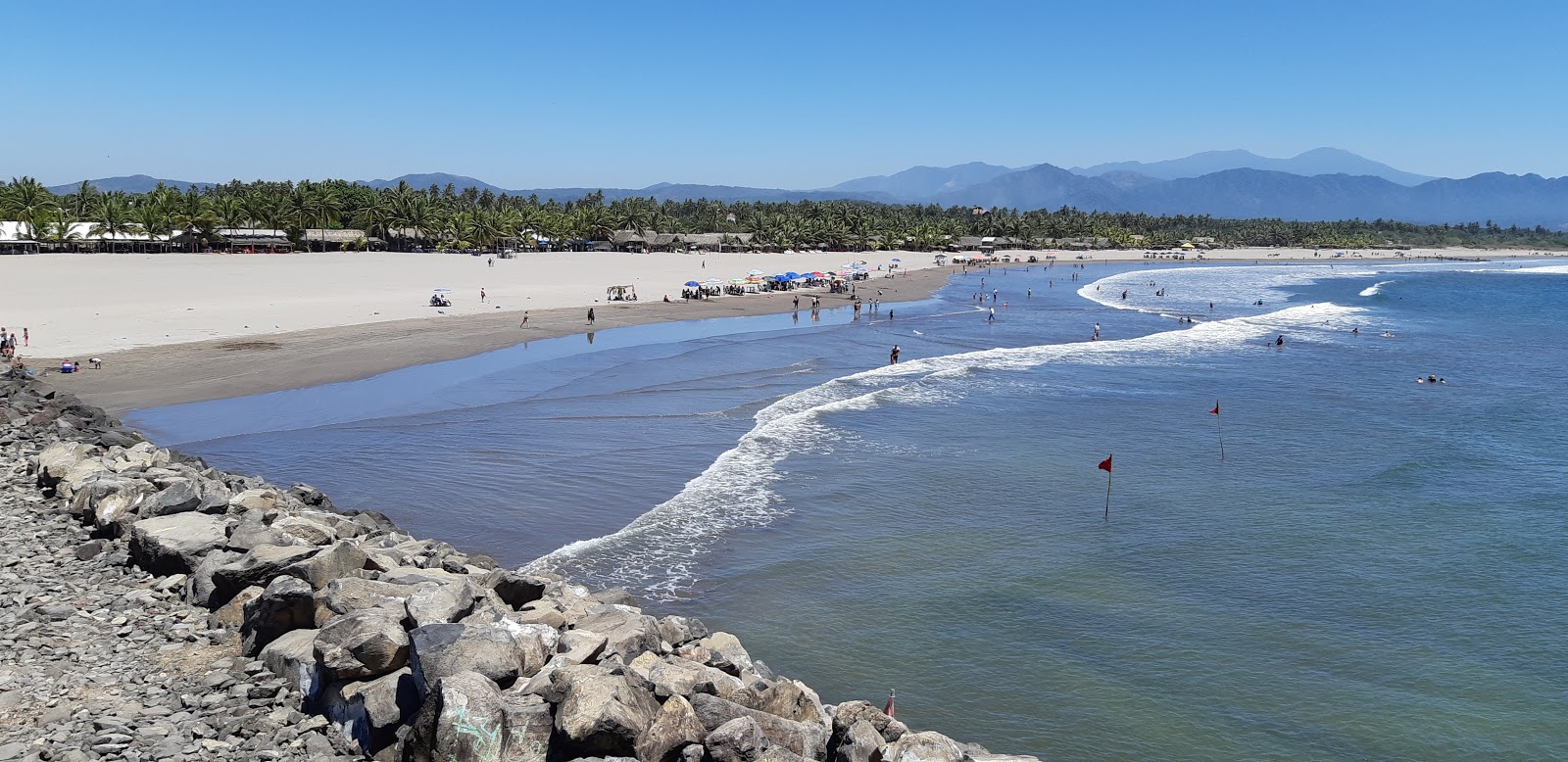 Photo of El Borrego beach amenities area