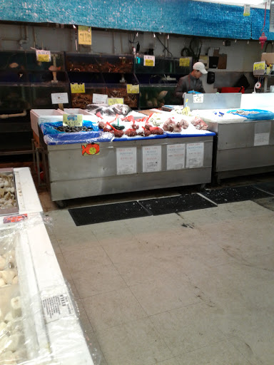 Supermarket «Seattle Super Market», reviews and photos, 4801 Beacon Ave S, Seattle, WA 98108, USA