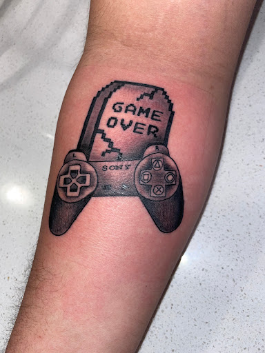 Tattoo Shop «Lucky You Tattoos», reviews and photos, 181 W Alameda St A, Manteca, CA 95336, USA