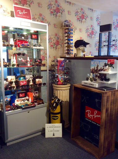 Optician «William J Curran & Son Opticians», reviews and photos, 3025 Garrett Rd, Drexel Hill, PA 19026, USA