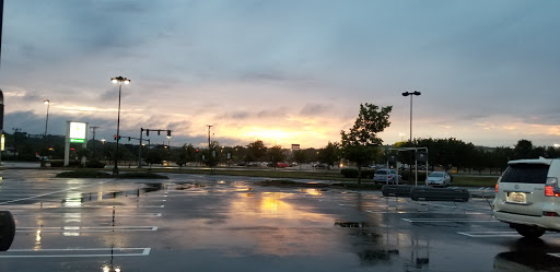 Grocery Store «Stop & Shop», reviews and photos, 540 Squire Rd, Revere, MA 02151, USA