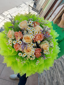 Fiori Follie Via Sant'Angelo, 52, 73019 Trepuzzi LE, Italia
