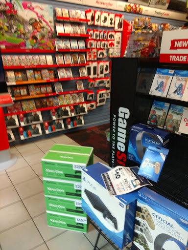 Shopping Mall «Jordan Creek Town Center», reviews and photos, 101 Jordan Creek Pkwy, West Des Moines, IA 50266, USA