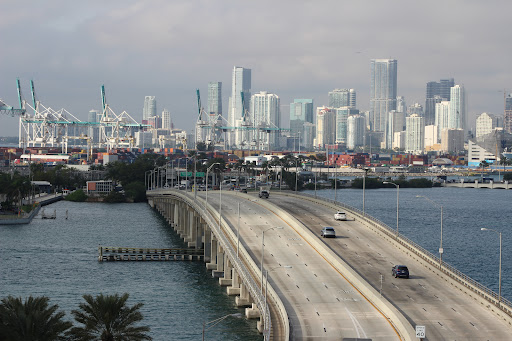 Shopping Mall «Fifth and Alton», reviews and photos, 1100 6th St, Miami Beach, FL 33139, USA