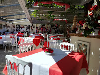 Atmosphère du Restaurant L'Auberge des Maures à Saint-Tropez - n°8