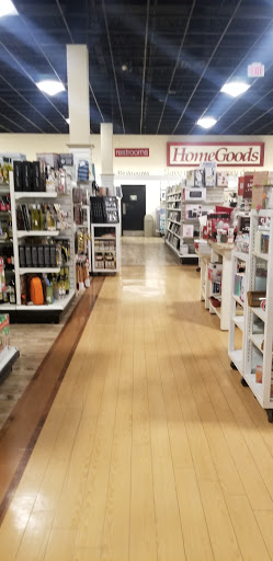 Department Store «T.J. Maxx & HomeGoods», reviews and photos, 2685 South Rd, Poughkeepsie, NY 12601, USA