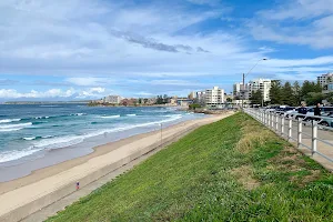 North Cronulla Beach image