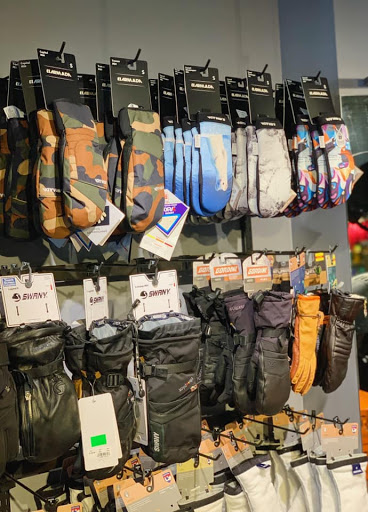 Ski Rental Service «Pinnacle Ski And Sports», reviews and photos, 3391 Mountain Rd, Stowe, VT 05672, USA