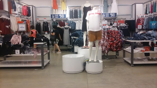 Clothing Store «Old Navy», reviews and photos, 90 Pleasant Valley St, Methuen, MA 01844, USA