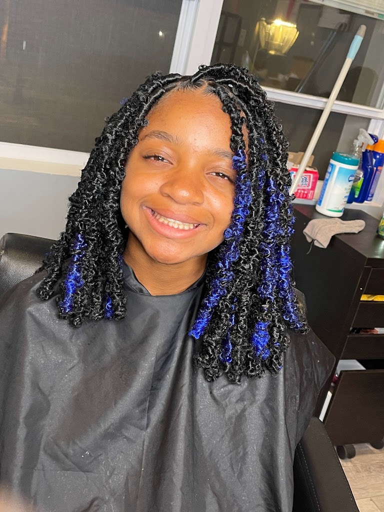 Lolas Glamtique LLC 46409