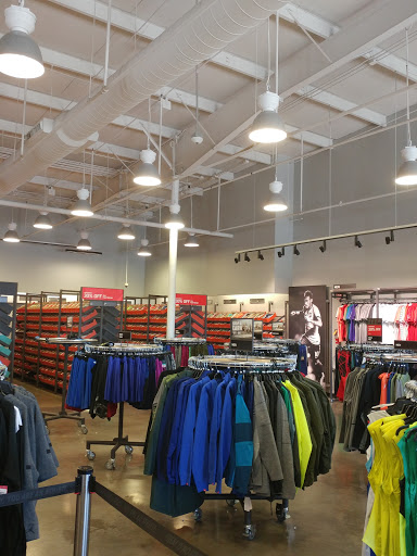 Clothing Store «Nike Factory Store», reviews and photos, 243 Tanger Dr Suite 243, Williamsburg, IA 52361, USA