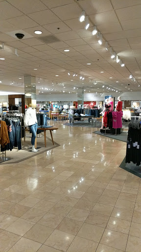 Department Store «Nordstrom Salem Center», reviews and photos, 420 Center St NE, Salem, OR 97301, USA